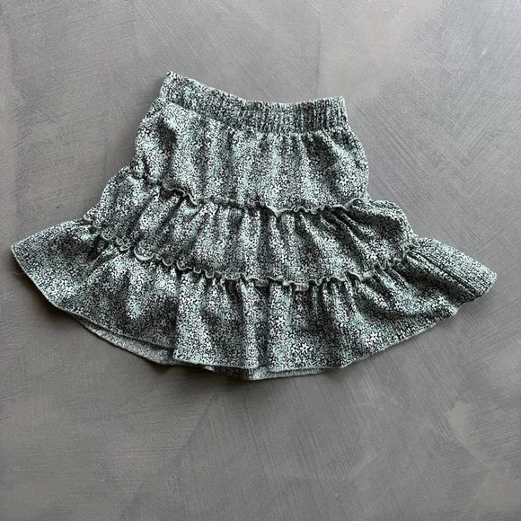Zara Kids Green & White Textured Floral Skirt / Skort {10} - Picture 1 of 5